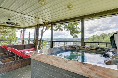 River-view Somerset Home: Large Deck, Fire Pit!