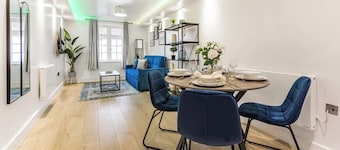 Premium Central Apartment | Free Parking | WiFi