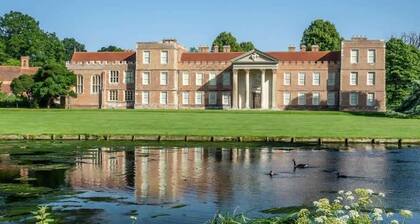 Central Gem by Festival Place | Netflix, Free Parking, WiFi