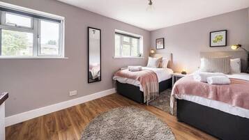 2 bedrooms, iron/ironing board, WiFi, bed sheets