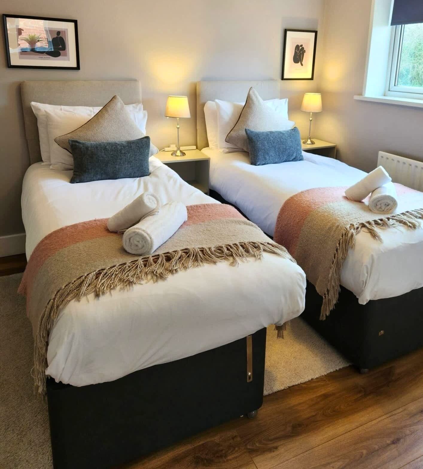 2 dormitoris, planxa i posts de planxar, wifi i roba de llit 