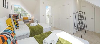 Huge House, Contractors/Families, 2X Free Parking