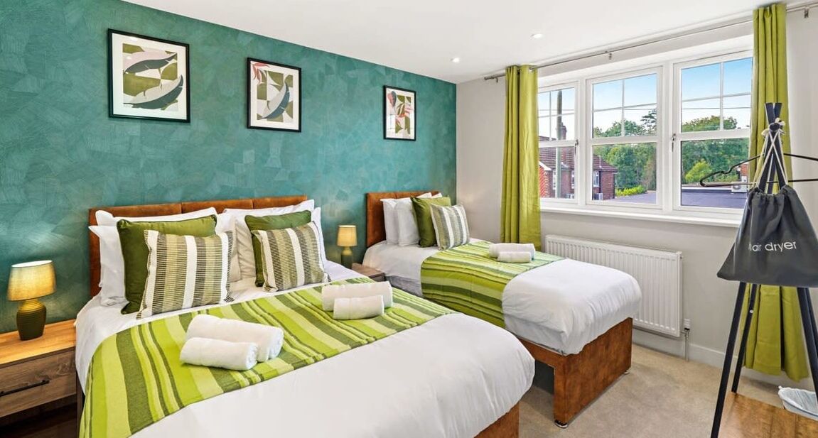 4 室のベッドルーム、アイロン / アイロン台、旅行用ベビーベッド、WiFi