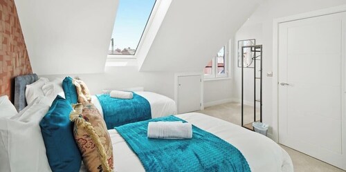 Huge House, Contractors & Families, Free Parking