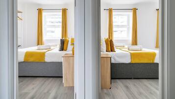 2 bedrooms, desk, iron/ironing board, WiFi