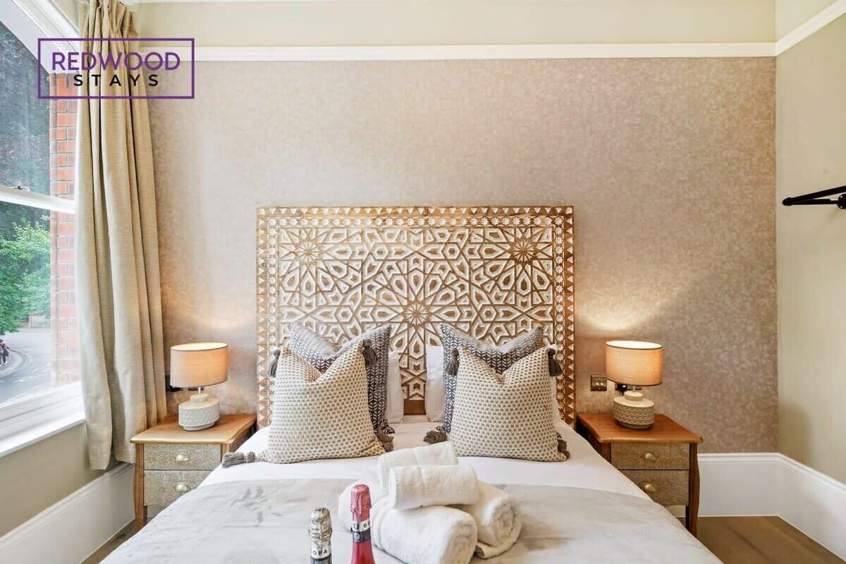 2 間睡房、書桌、熨斗/熨衫板、Wi-Fi