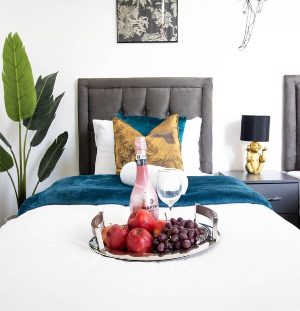 1 chambre, fer et planche à repasser, Wi-Fi, draps fournis