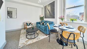 テレビ、書斎 / ワークスペース