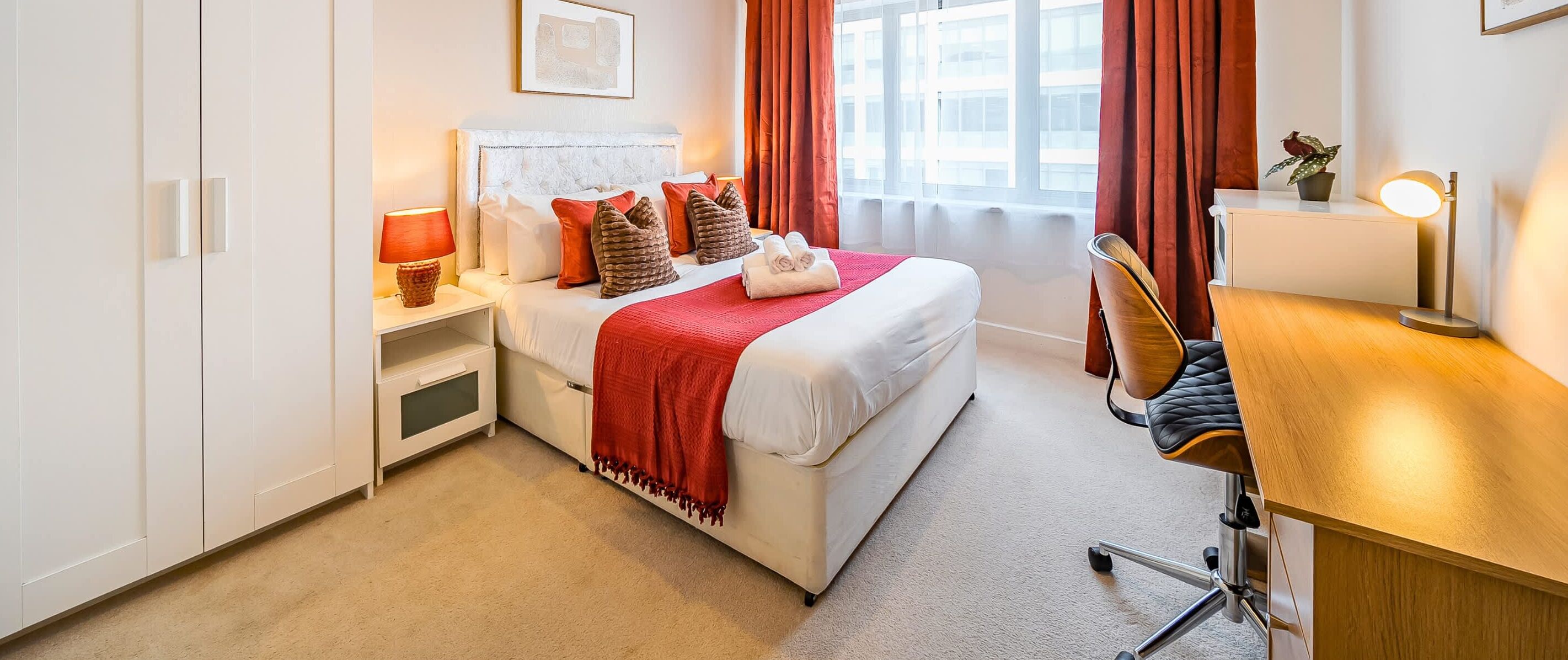 2 camere, una scrivania, ferro/asse da stiro, Wi-Fi