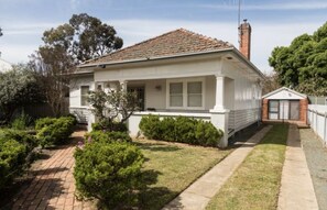 Exterior - Casey Cottage (Tatura)