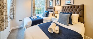 2 slaapkamers, een strijkplank/strijkijzer, wifi, beddengoed