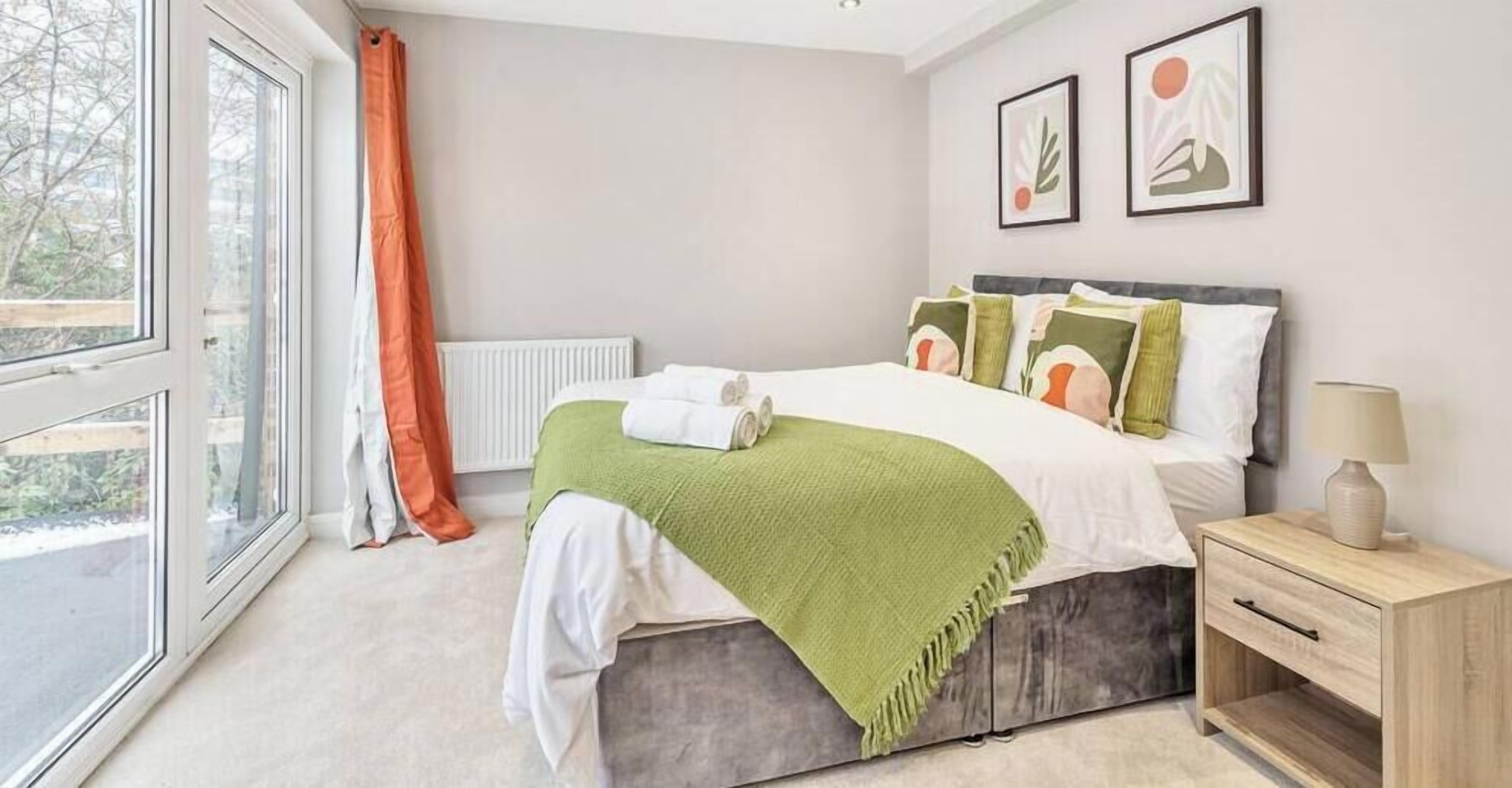 5 makuuhuonetta, silitysrauta/-lauta, Wi-Fi, vuodevaatteet