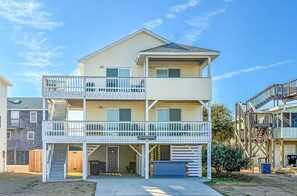 Exterior - Southern Comfort - KDH MP 7.5, Semi-Oceanfront, 140 Yds to Beach, Hot Tub, Pets OK, Flex Stays (Kill Devil Hills)