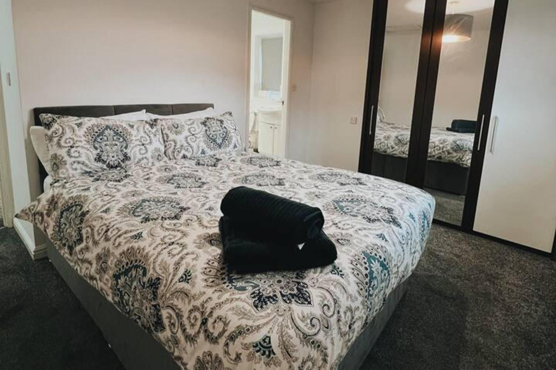 3 chambres, Wi-Fi gratuit, draps fournis