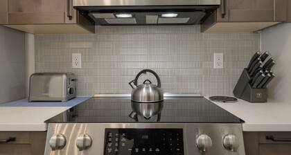 Brand New upscale 2-Bedroom Condo in Fraser with Large Private Hot Tub