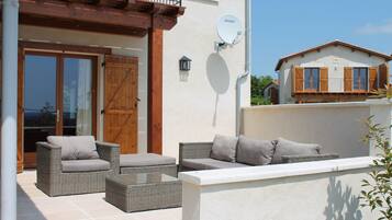 Deluxe House | Terrace/patio