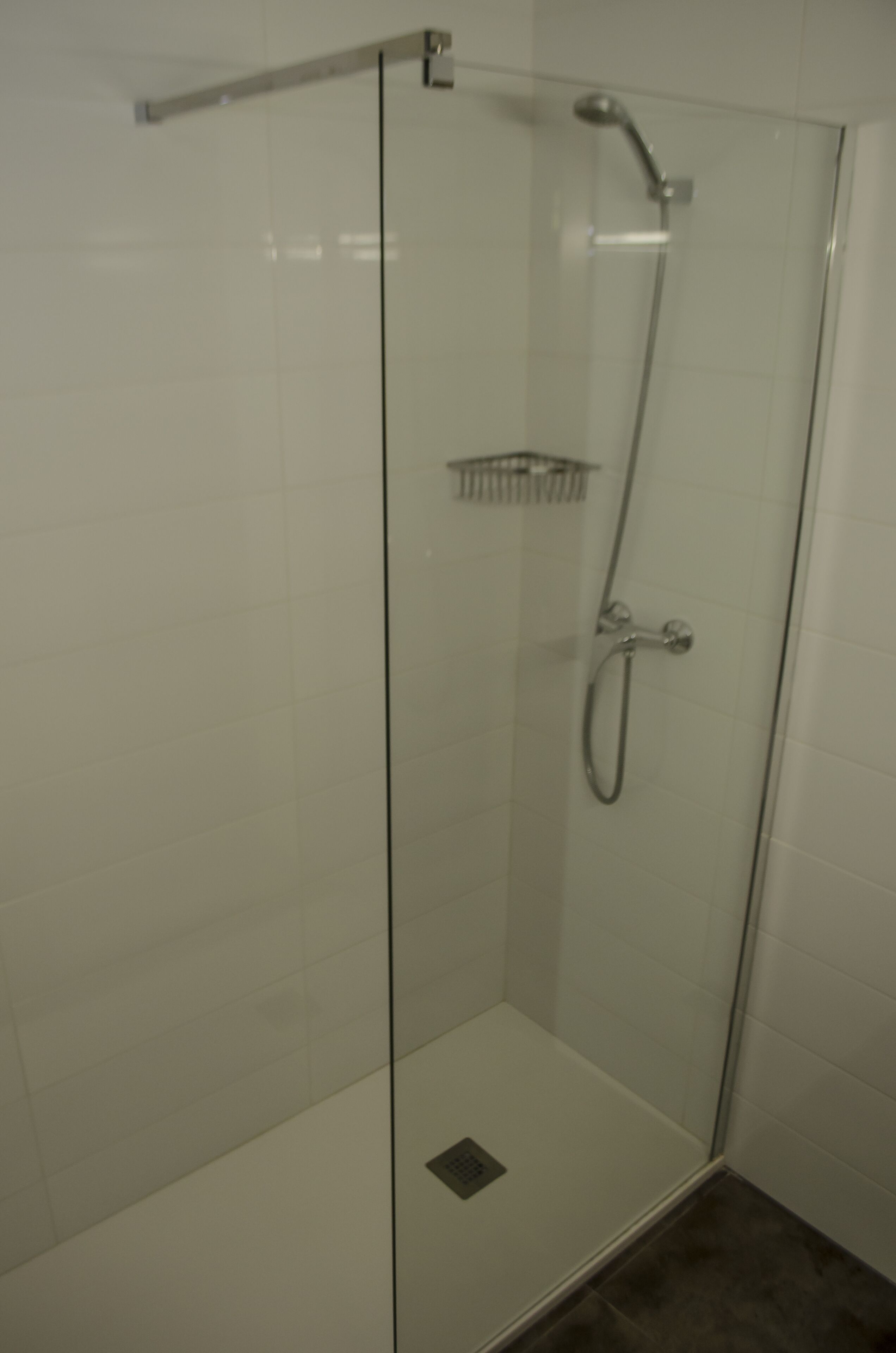 Assecador de cabells, bidet, tovalloles i sabó 