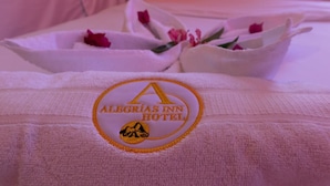 Romantic Room | Iron/ironing board (on request), free WiFi, individually decorated - Alegrias inn hotel (Cusco)