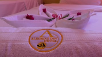 Romantic Room | Individually decorated, iron/ironing board, free WiFi, bed sheets