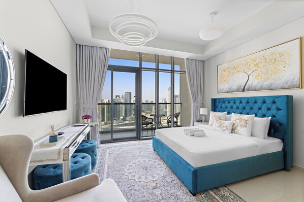 1 bedroom, in-room safe, iron/ironing board, free WiFi - Splendid Studio overlooking Dubai Water Canal (Dubai)