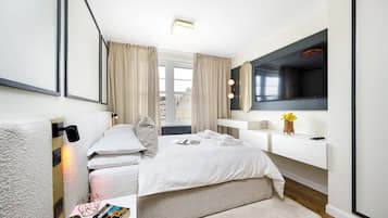 2 chambres, fer et planche à repasser, Wi-Fi, draps fournis