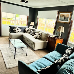 Cabin | Living area