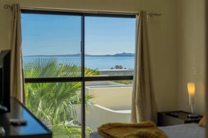 2 chambres, bureau, fer et planche à repasser, Wi-Fi gratuit