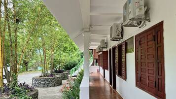 Bagian depan properti