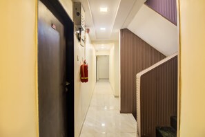 Lobby - OPAL COMFORTS- A BUSINESS HOTEL (Navi Mumbai)