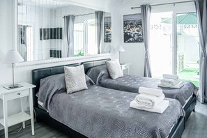 3 bedrooms, WiFi, bed sheets