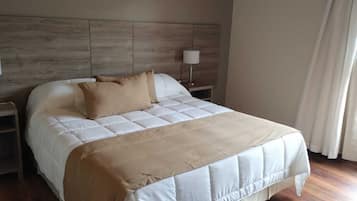 In-room safe, free WiFi, bed sheets