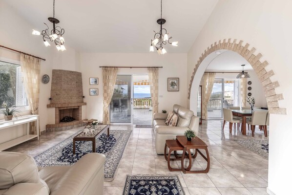 Living area - Cliffside Villa - Three Bedroom Villa, Sleeps 6 (Tala)