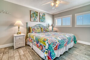 2 chambres, fer et planche à repasser, Wi-Fi gratuit, draps fournis