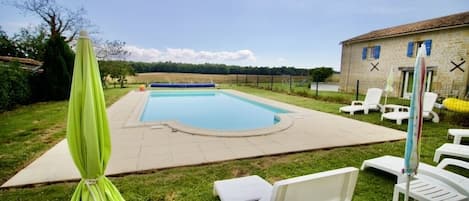 Piscine extérieure, piscine chauffée