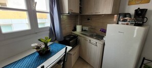 開放式客房 | 私人廚房 | 大型冰箱、微波爐、電熱水壺、烤麵包機