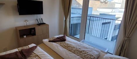 1 bedroom, iron/ironing board, bed sheets