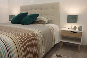 2 bedrooms, WiFi, bed sheets - Brand new for 6 People in Graça! (Lisboa)