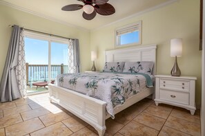 4 bedrooms, iron/ironing board, WiFi, bed sheets - Oceanfront 4/3 beach house sitting right above the waves! - Just Beachy (Dauphin Island)