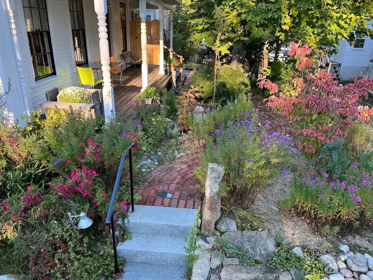 المنطقة المحيطة بالمنشأة