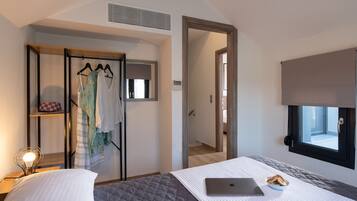 3 bedrooms, soundproofing, iron/ironing board, free WiFi