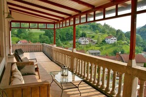 Property grounds - Stylish Penthouse with large terrace and private parking with EV (Most na Soci)