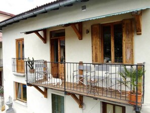 Property grounds - Modern 2 bedroom townhouse in center of Tolmin (Tolmin)