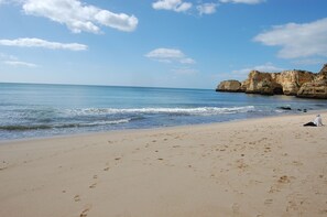 Liegestühle, Strandtücher
