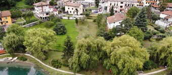 Down floor ap with 1 bedroom, airco, tv, new kitchen and own lake side terrace