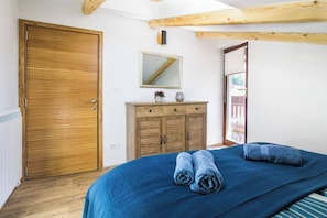 2 Schlafzimmer, Reisekinderbett, kostenloses WLAN, Bettwäsche