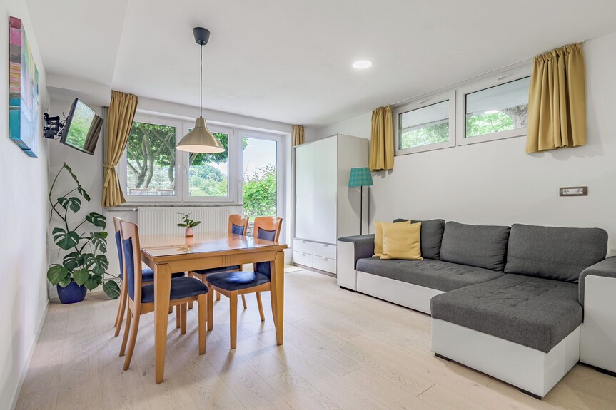 Arena - Spacious Apartment With A Swimming Pool In The Beautiful Most Na Soci - Eslovenia
