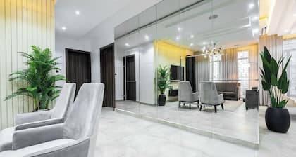 The Azaria Hotel & Apartment