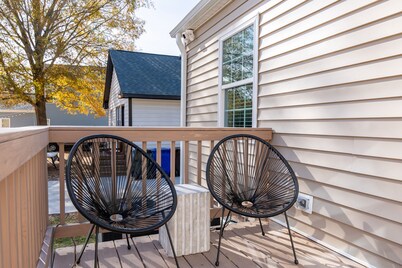 2 BR King Bed Near Duke Hospital & Campus