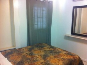 1 bedroom, iron/ironing board, WiFi, bed sheets - Sea View One-Bedroom Apartment in St. Thomas

 (Charlotte Amalie West)