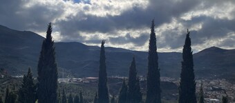 Finca Rural La Calderera con 10.000 Metros Cuadrados en Plena Sierra Sur